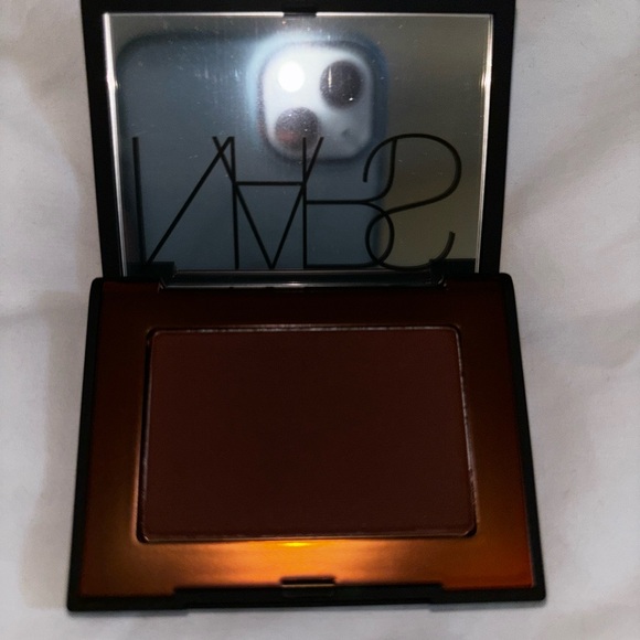 NARS Mini Laguna Bronzer Powder Talc-Free- 08 - Picture 3 of 6
